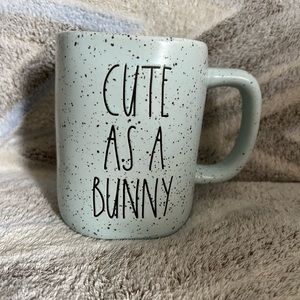 ‼️SOLD‼️Rae Dunn Easter mug 🐣💕